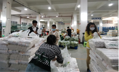 爽爽貴陽城 暖暖貴陽人 黨旗在保供陣地飄揚 黨員在基層一線沖鋒——記貴陽市供銷社系統干部職工傾情傾力抗疫情、保供銷